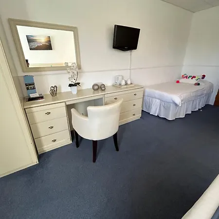 Westhill Country Otel 3*