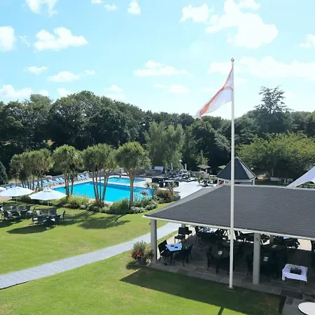 Westhill Country מלון