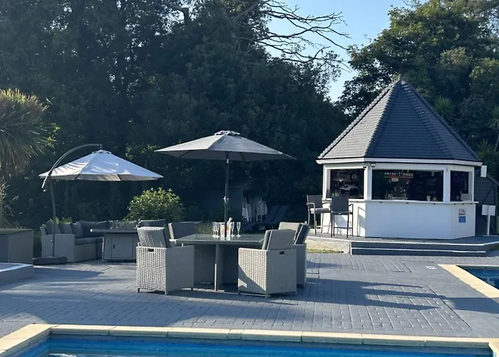 Westhill Country Hotel 3*