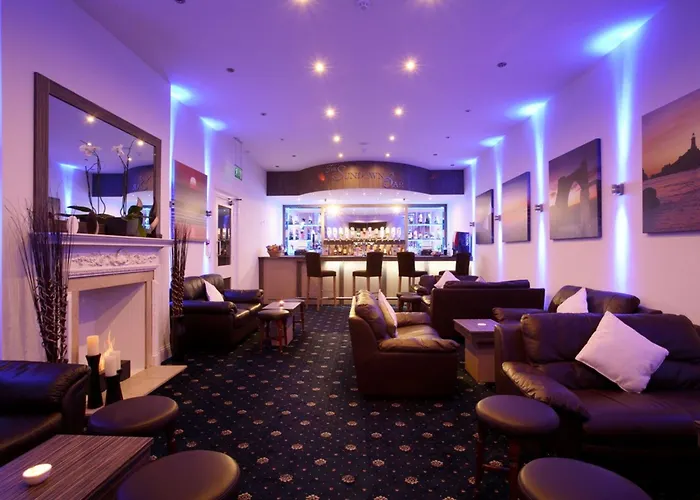 Westhill Country Hotel 3*